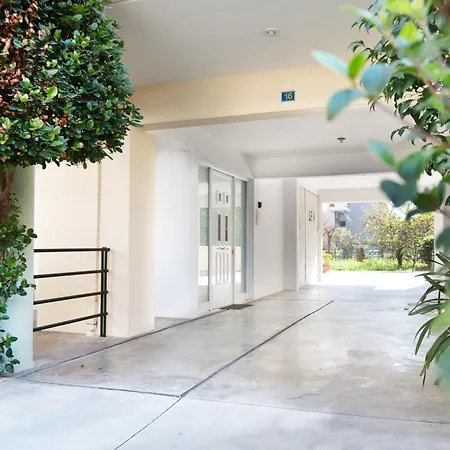 όμορφο διαμέρισμα!200 μετρα από τη θάλασσα! Apartment Kalamata