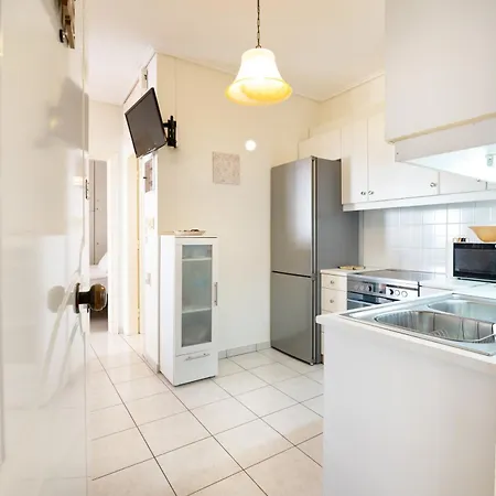 όμορφο διαμέρισμα!200 μετρα από τη θάλασσα! * Kalamata