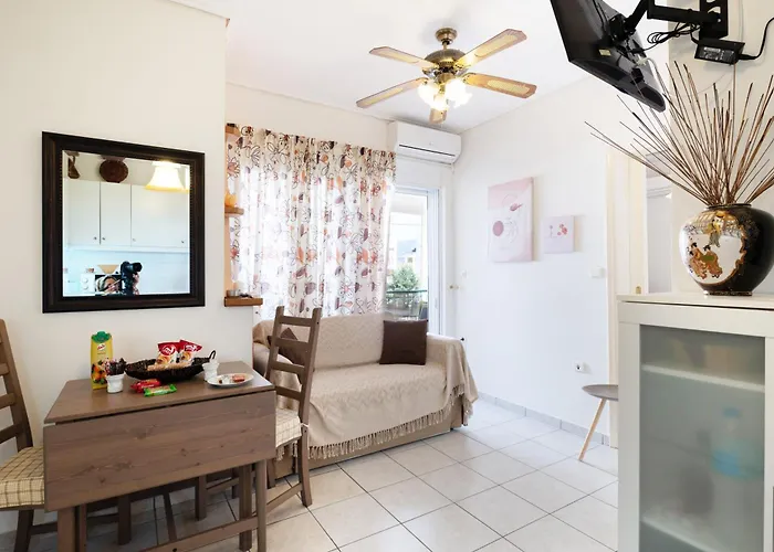 όμορφο διαμέρισμα!200 μετρα από τη θάλασσα! كالاماتا